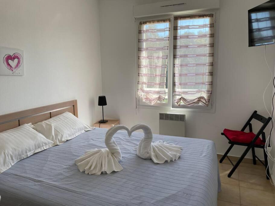 Appartement Tout Confort 2-4 Pers 500 M De La Plage Avec Piscine Et Wifi Santa-Maria-Poggio (Corsica) Exterior foto